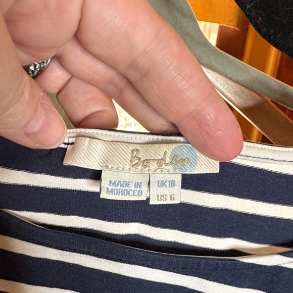 Boden Navy White Striped Ruched Side Elbow Sleeve Top Size 6 - Picture 3 of 9